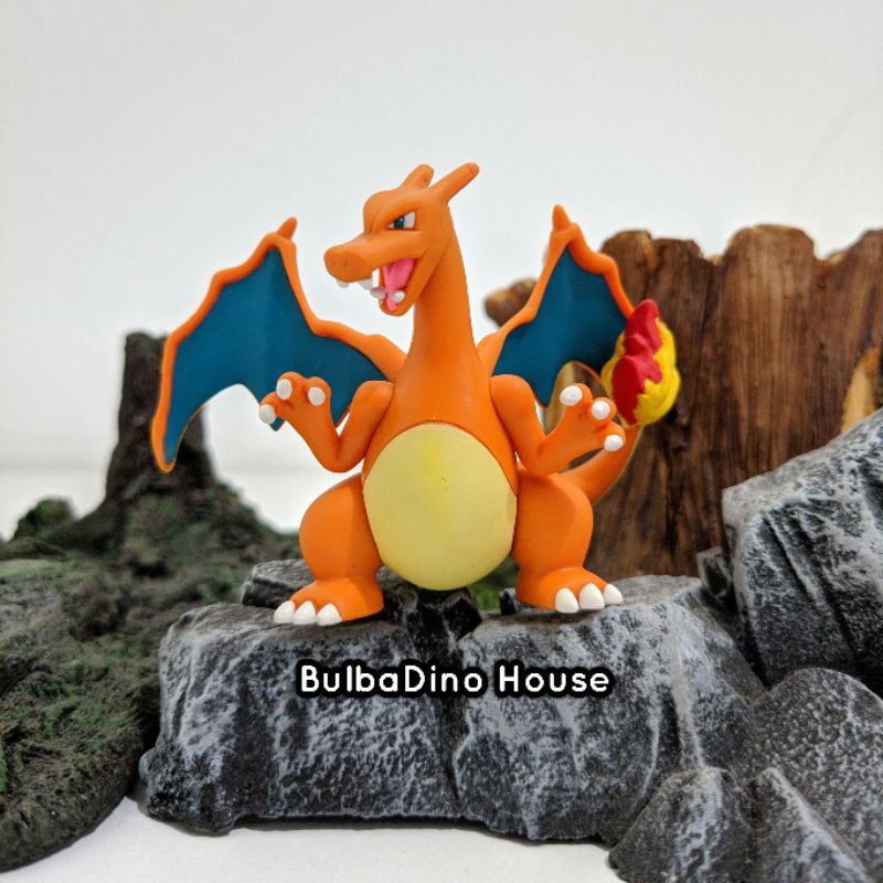 Takara Tomy Moncolle-EX Monster Collection Pokemon Kanto Gen 1 Super Size Figure : Charizard