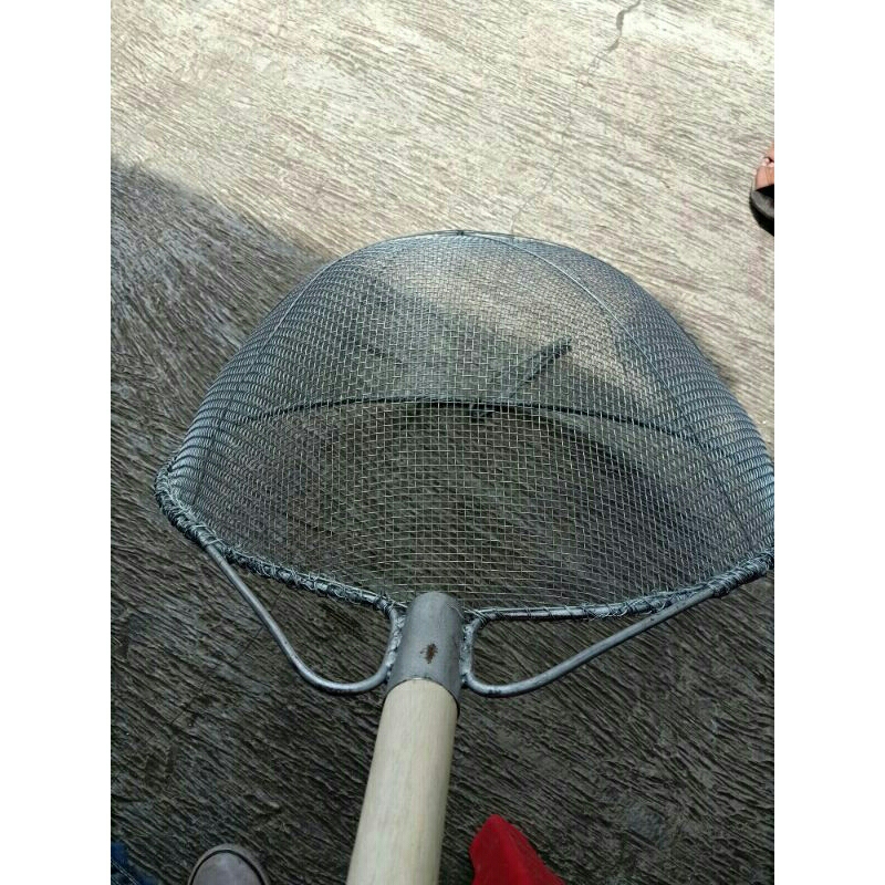 Serok saringan gorengan uk 60 cm jumbo.gagang kayu