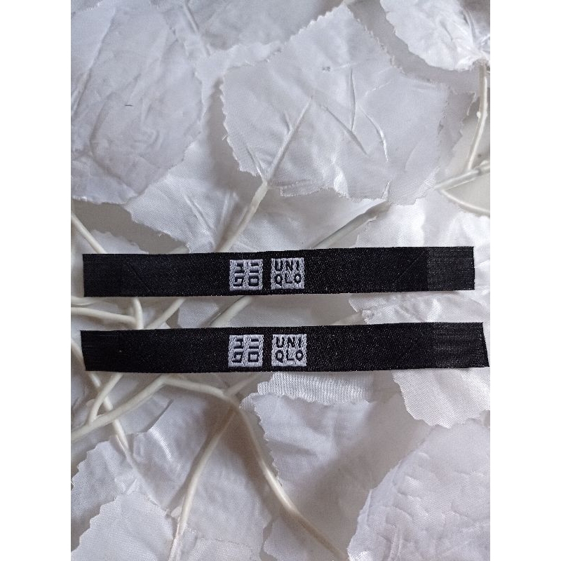 UNIQLO WOVEN RAJUT SUPER PEREMIUM