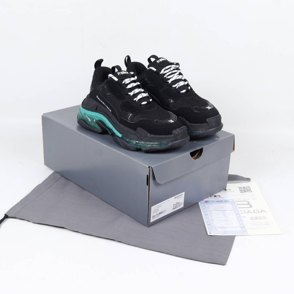 SEPATU BALENCIAGA TRIPLE S BLACK SOLE GREEN