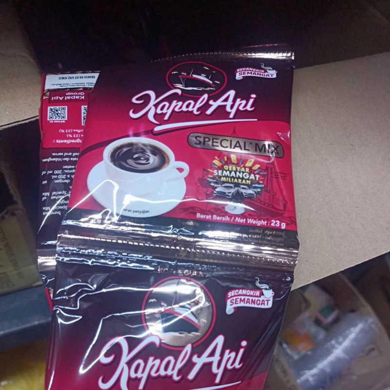 

KOPI KAPAL API MIX SPECIAL ( 1 RENTENG ) PLUS GULA