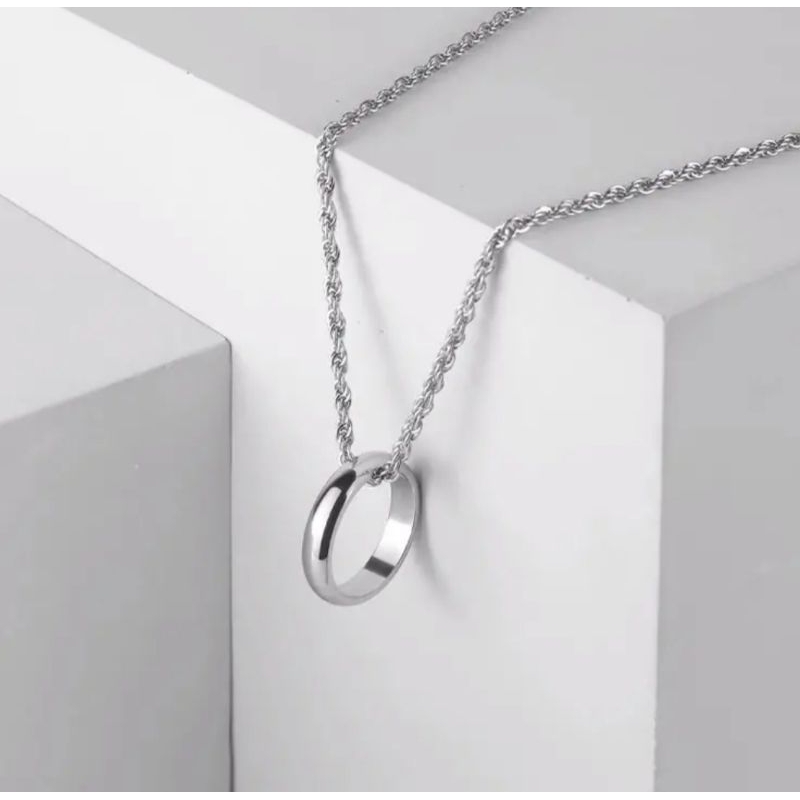 kalung pria wanita kalung liontin / kalung liontin cincin titanium
