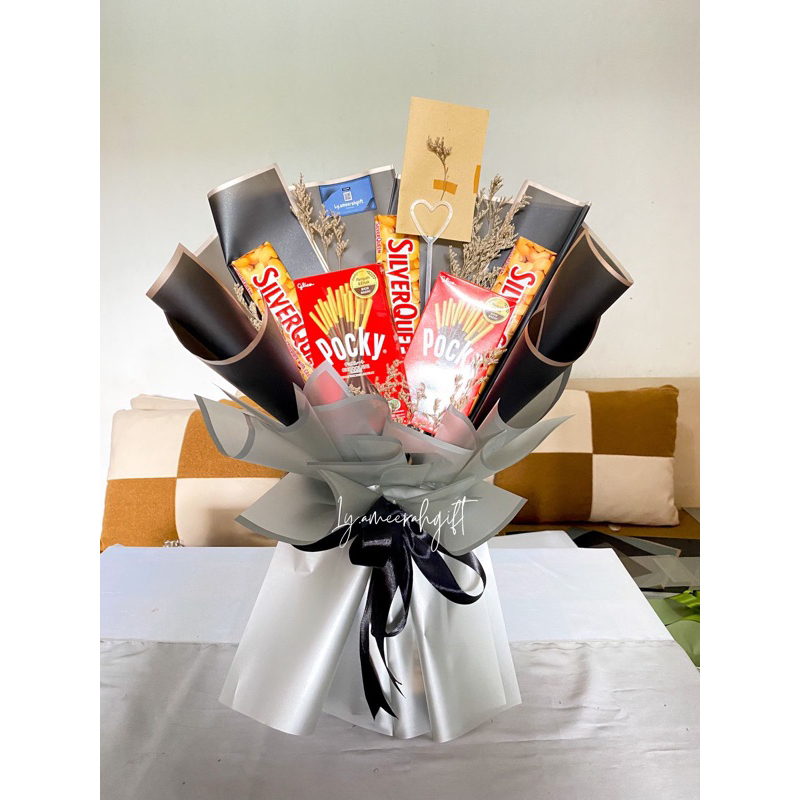 

Buket snack coklat silverqueen pocky