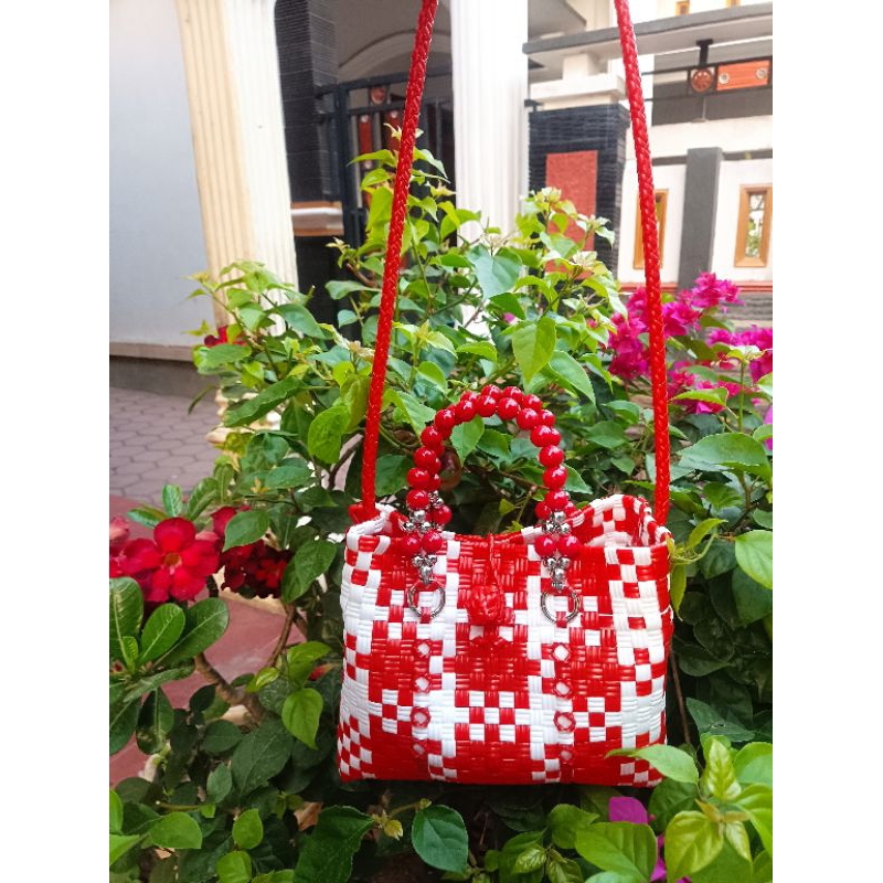 tas anyam jali handle mutiara (include tali panjang)