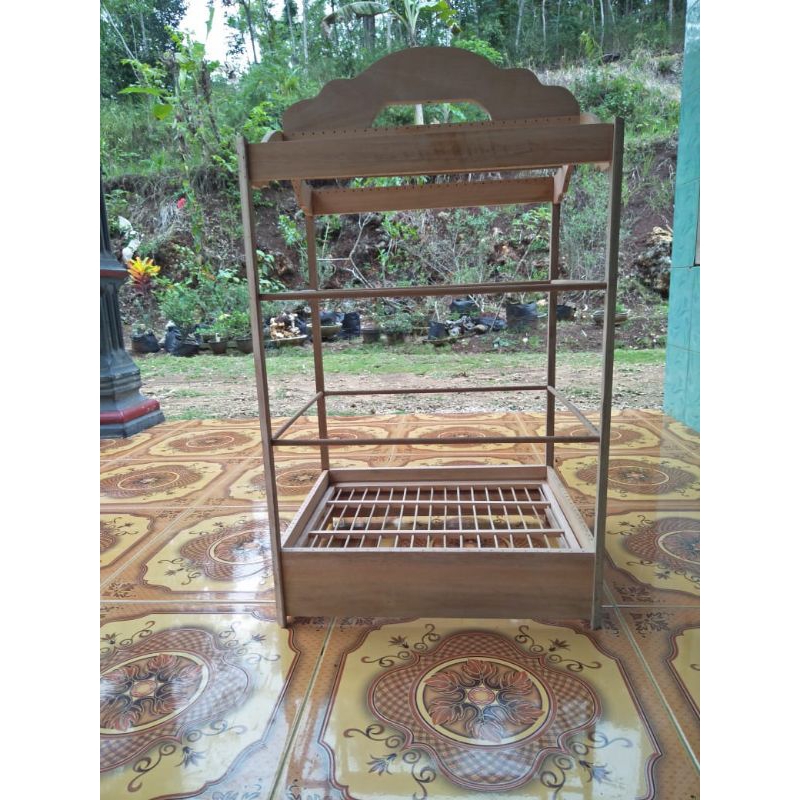 sangkar kipas ambrukan