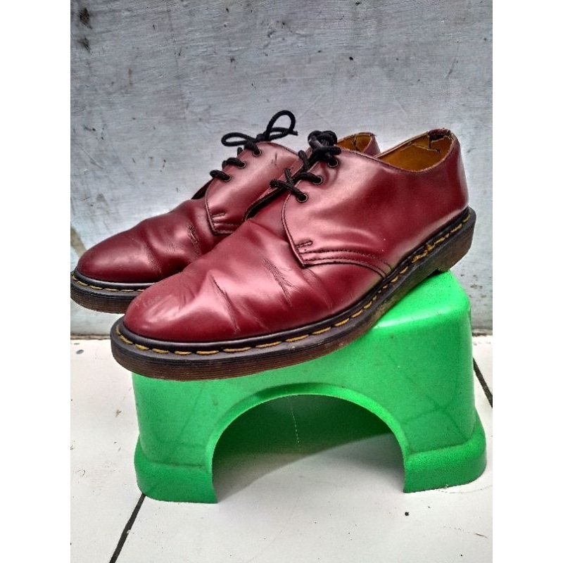 dr martens 1461 red
