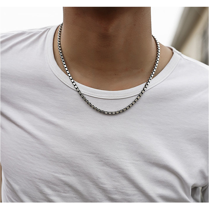 KALUNG TORETTO DENGAN DESAIN MEWAH UNTUK PRIA DAN WANITA