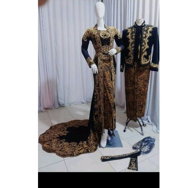 SET SEPASANG BAJU PENGANTIN BLUDRU KUTU BARU