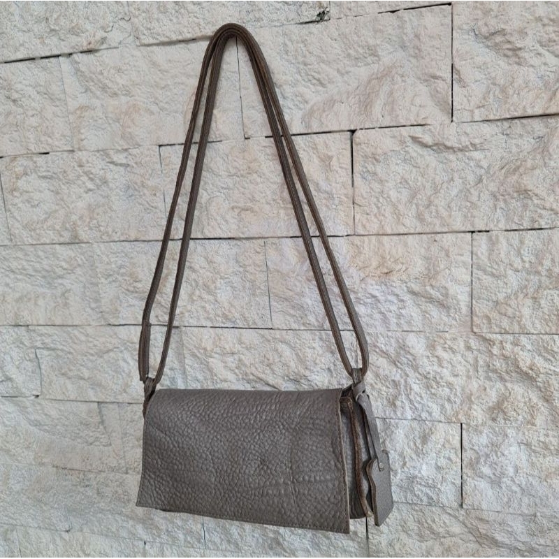 Preloved Sling Shoulder Bag Wherever You Go Abu