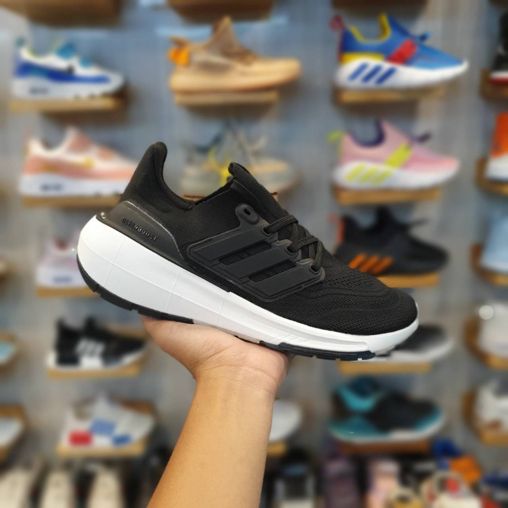 Sepatu Adidas Ultraboost 23 Light Black White Running