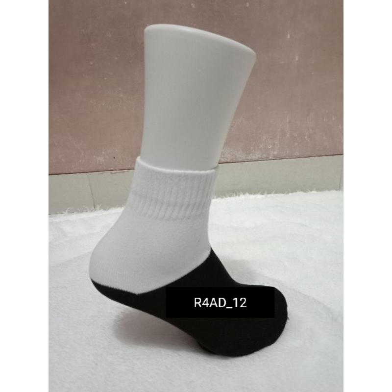 KAOS KAKI Putih-hitam DI ATAS MATA KAKI PRIA DAN WANITA ( SEKOLAH - KERJA - OLAHRAGA ) COMPUTER YSI