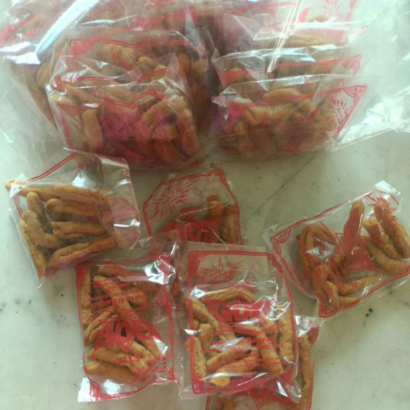 

Keripik Stik GDR - Gurih dan Renyah