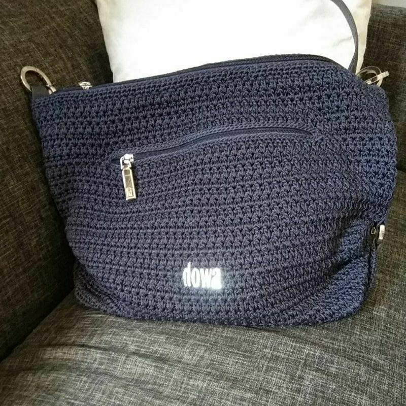 Tas Dowa sling Navy PL like new