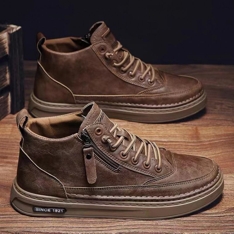 Sepatu casual sneaker pria boots