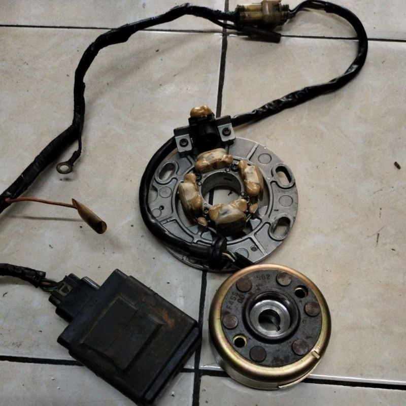 Magnet racing YZ125 garputala