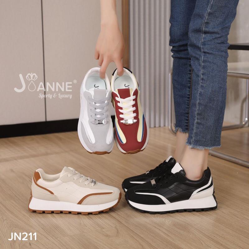 SEPATU SPORT SNEAKERS JOANNE JN211