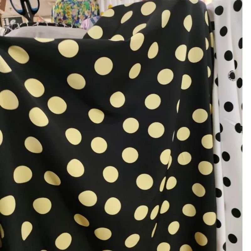 kain diamond crepe motif Volkadot - bahan crepe premium - kain gamis