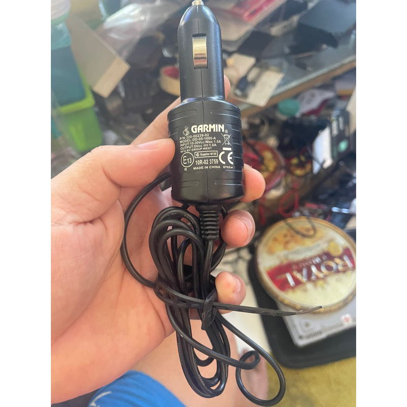 Charger garmin original  second utk pakai di mobil