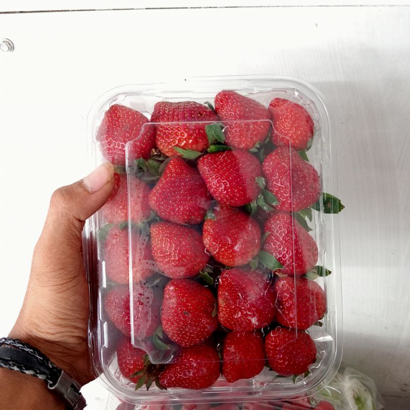 

Strawberry fresh UK 500gr