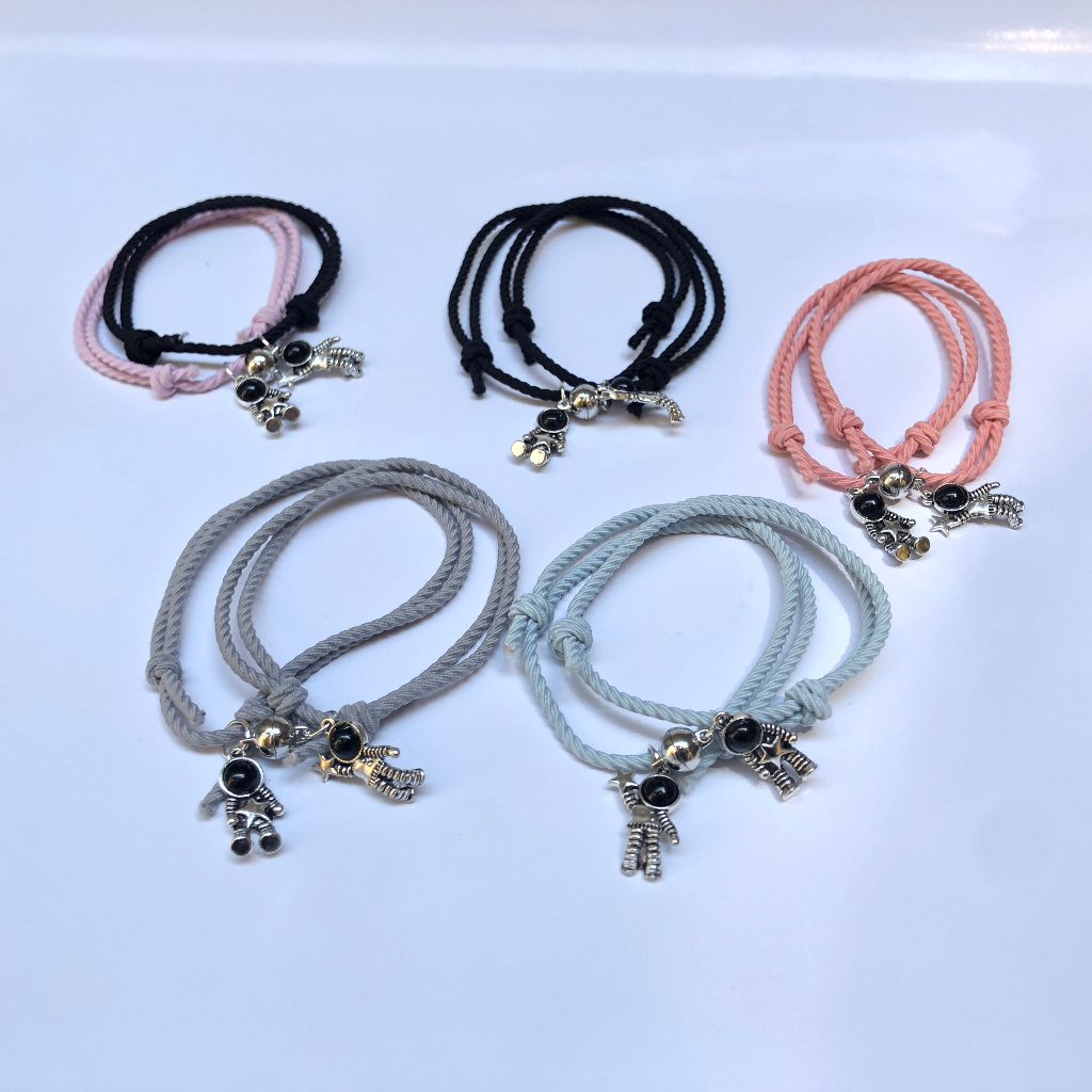 Gelang Couple Astronot Magnet 2Pcs Pasangan Pria & Wanita Atau Sahabat