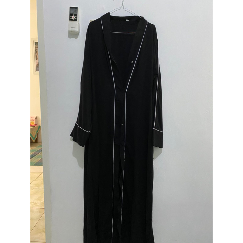 Preloved-Abaya hitam