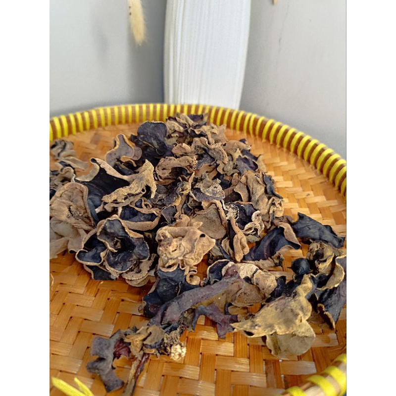

Jamur kuping kering 1ons 100gram