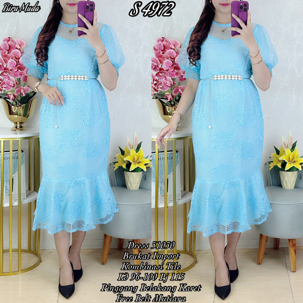4972 Dress Brukat Duyung warna Biru Muda Polos +Belt