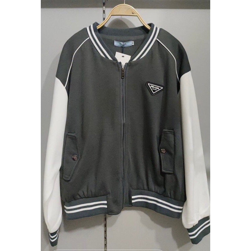 Jaket Prada