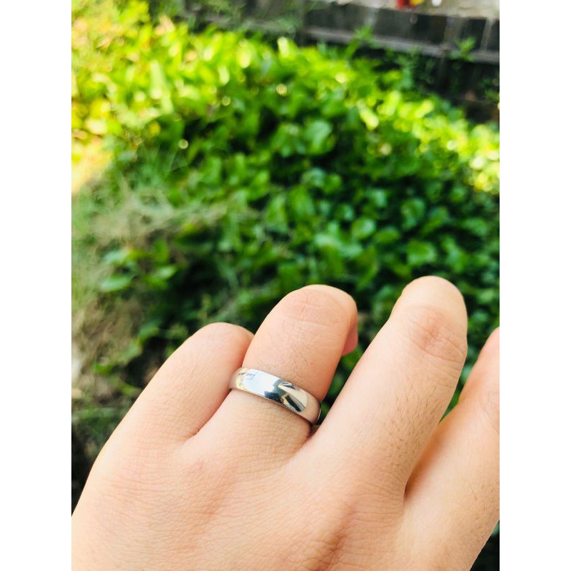 cincin polos motif emas bahan titanium