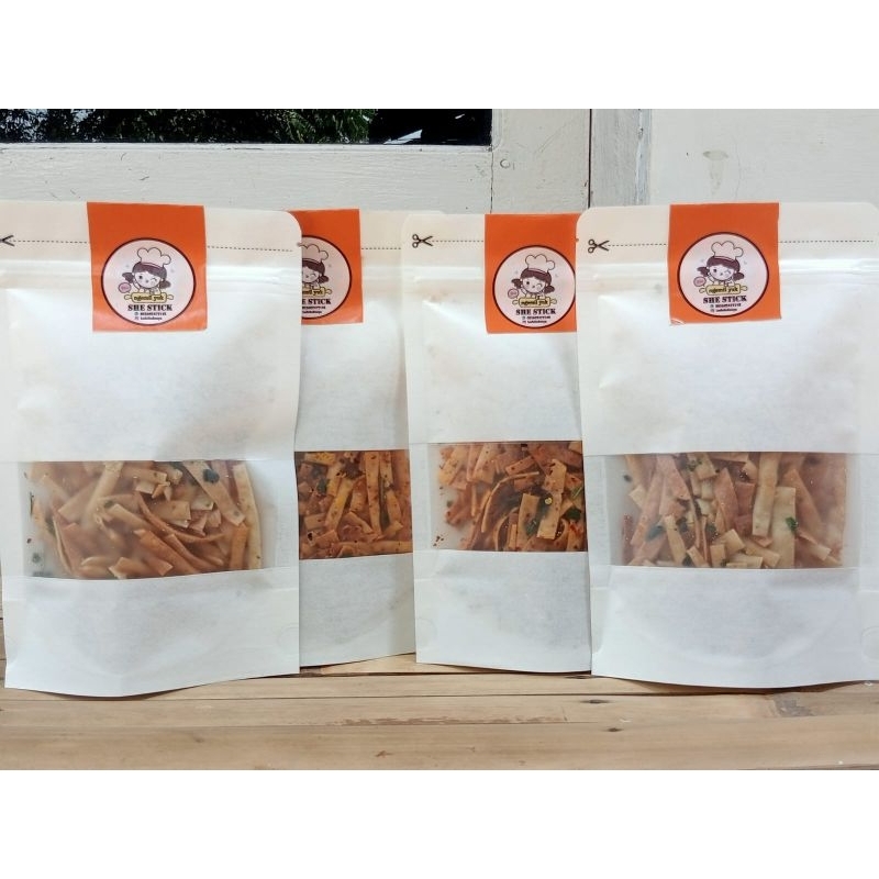 

CEMILAN Stick Pedas Daun Jeruk
