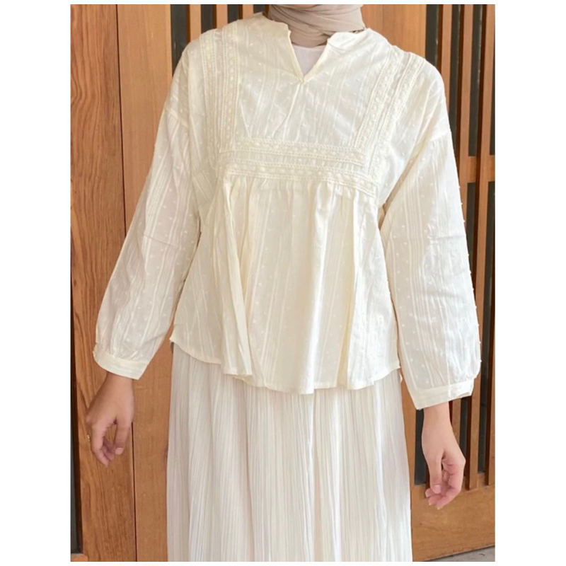 clara embroiderry shirt - by saykarra