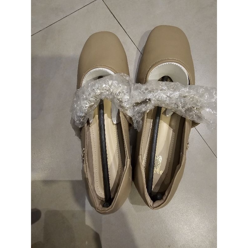 madeline flat shoes by Local.Id