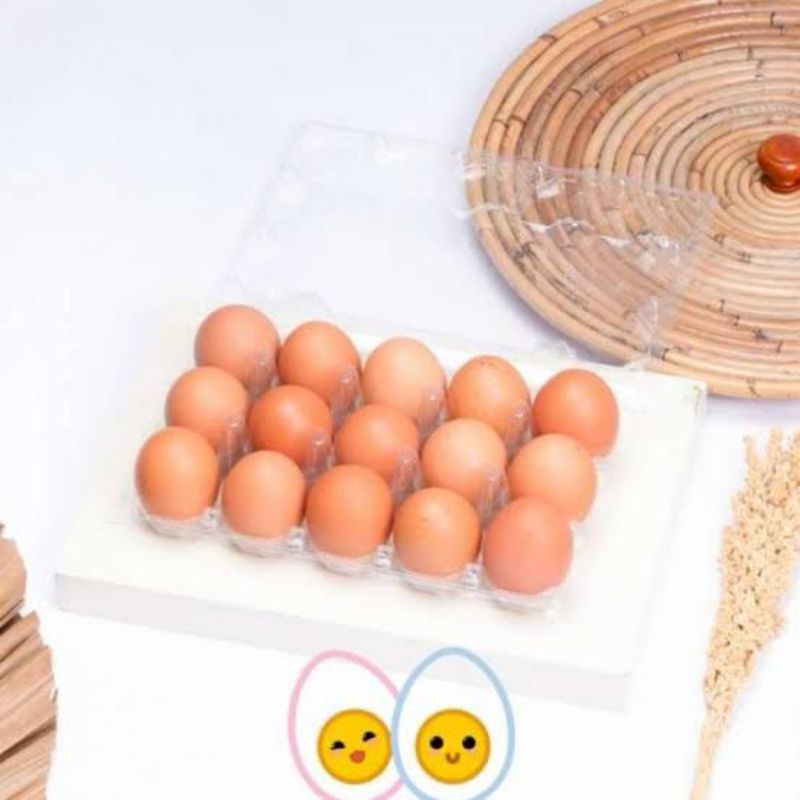 

Telur Ayam size remban / menengah ( 15 butir )