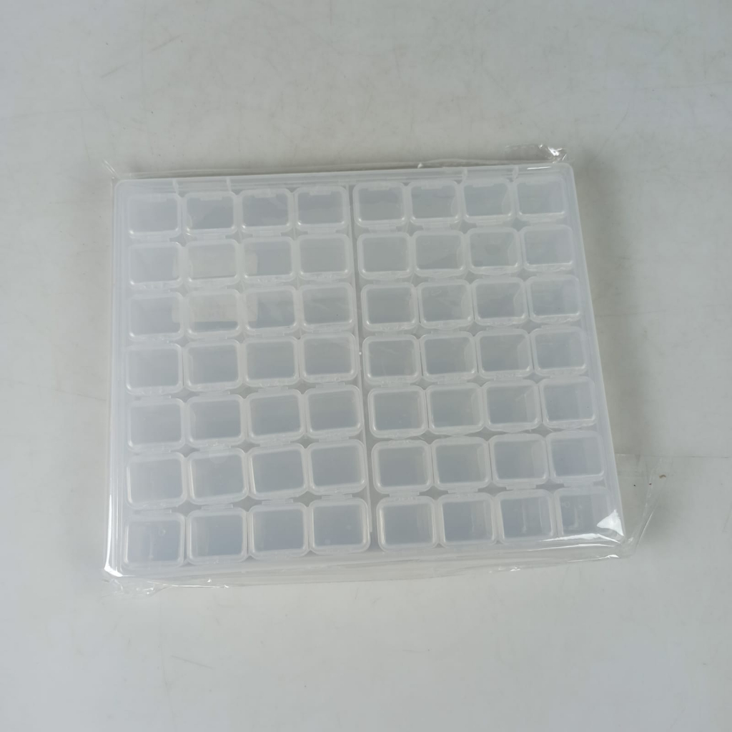 KOTAK PERHIASAN AKSESORIS MANIK MANIK PLASTIC STORAGE JEWELRY BOX 56 GRID DR56 TRANSPARENT SQUARE