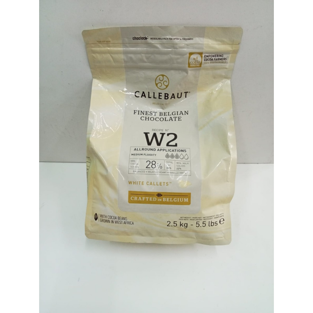 

Callebaut W2 28% white 2.5 kg bag / couverture chocolate dcc (instant/sameday only)