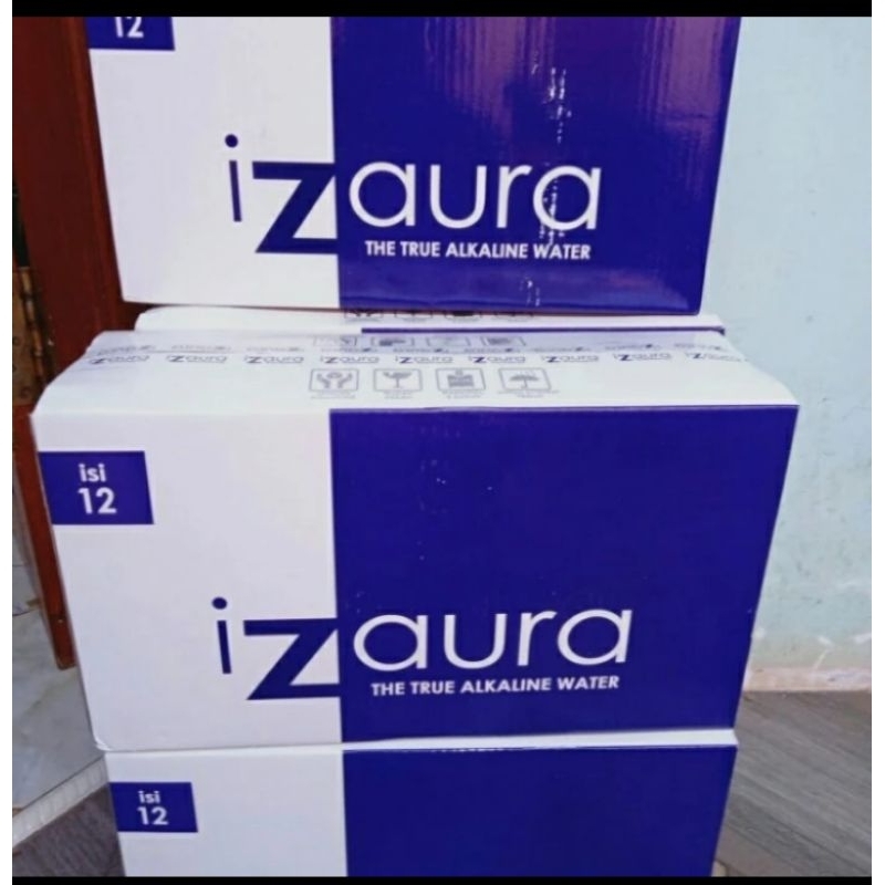 

izaura / air mineral / ph tinggi / air alkali /air kesehatan