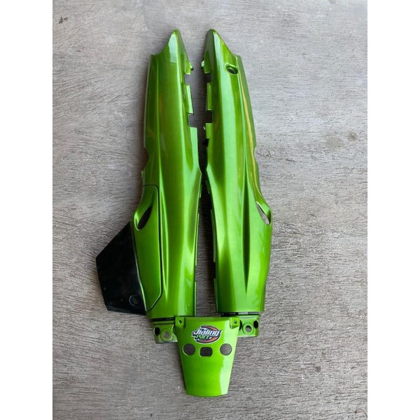 termurah cover body Yamaha Fiz R set bok aki Fiz R Vega lama hijau