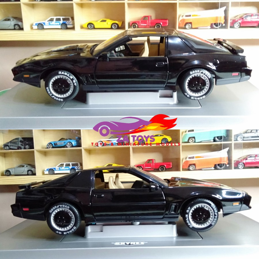 Diecast Knight Rider KITT by SkyNet Universal Studios Skala 1:18 GG