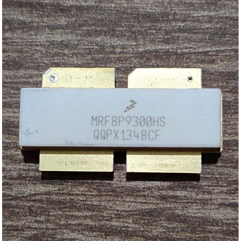 mosfet MRF8P9300HS