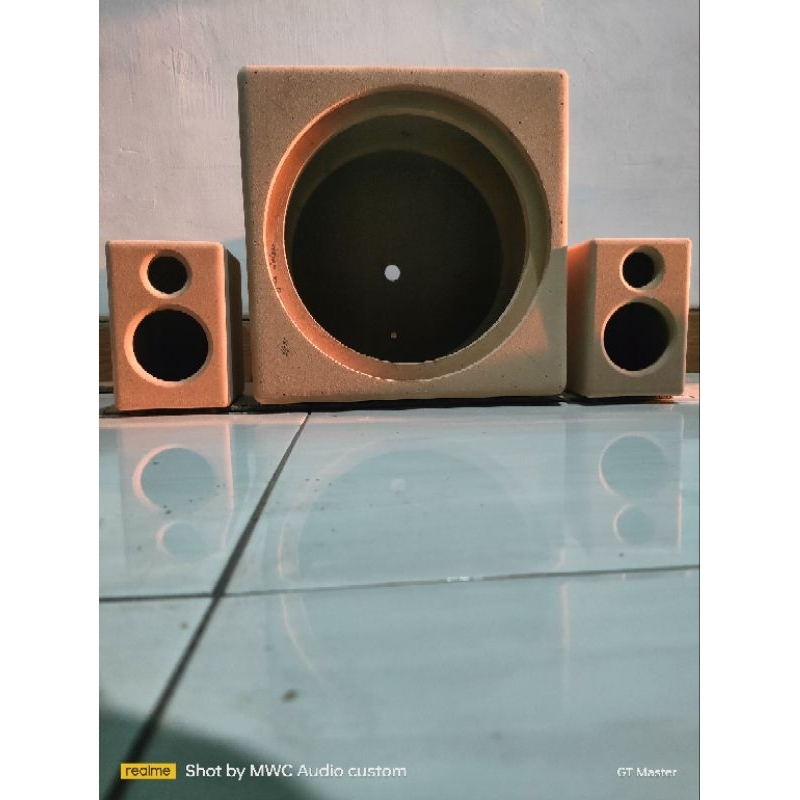 Box speaker 2,5 inch plus subwoofer