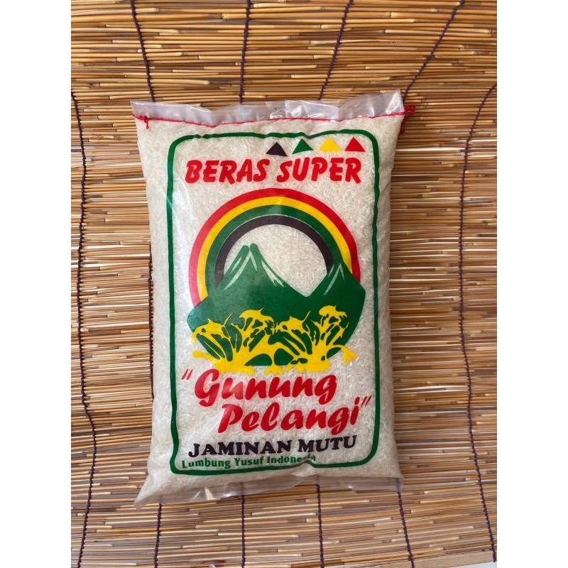 

Gunung Pelangi super