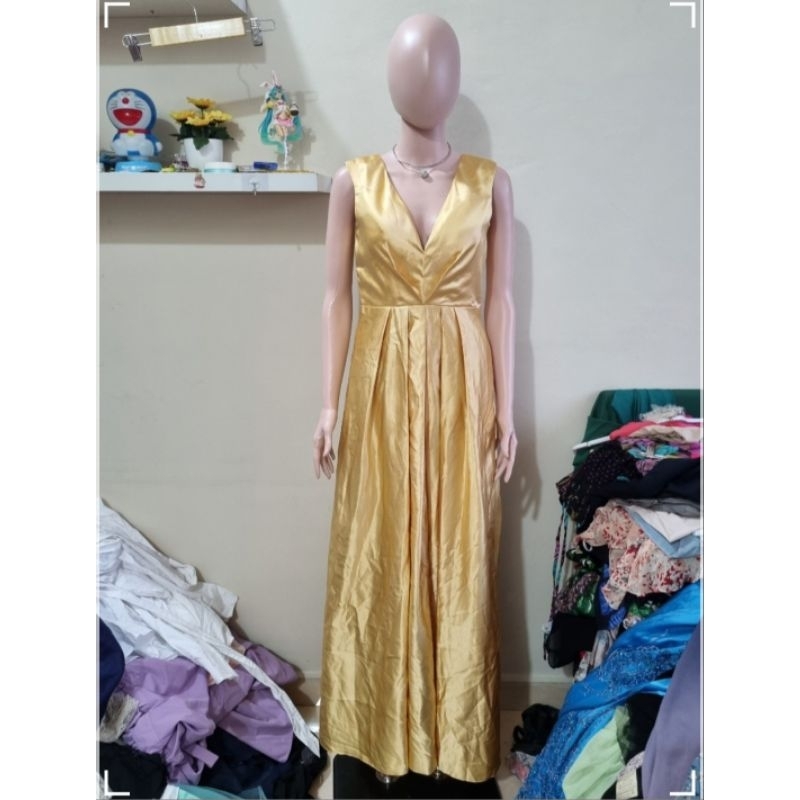 long dress pesta slik tebal gold