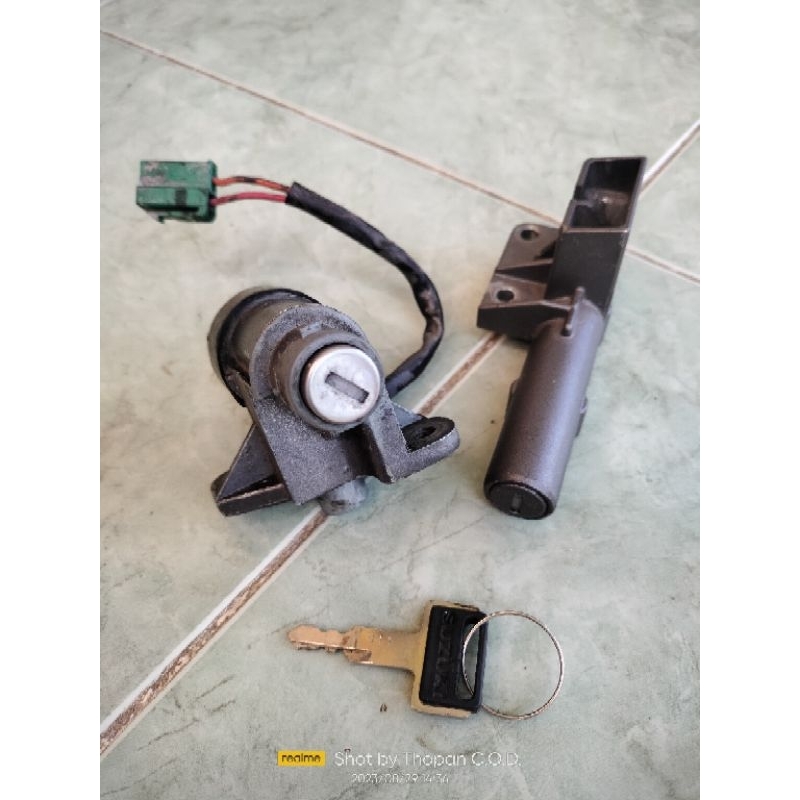 KUNCI KONTAK & JOK SATRIA 2TAK LUMBA ORIGINAL SATU ANAK KUNCI