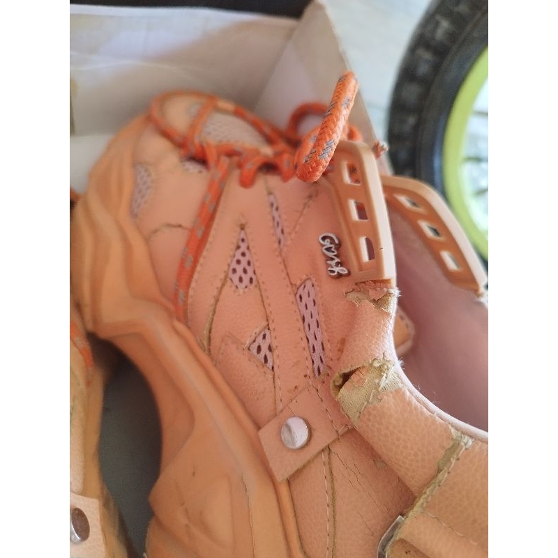 preloved sepatu GOSH BOLZANO boleh nego