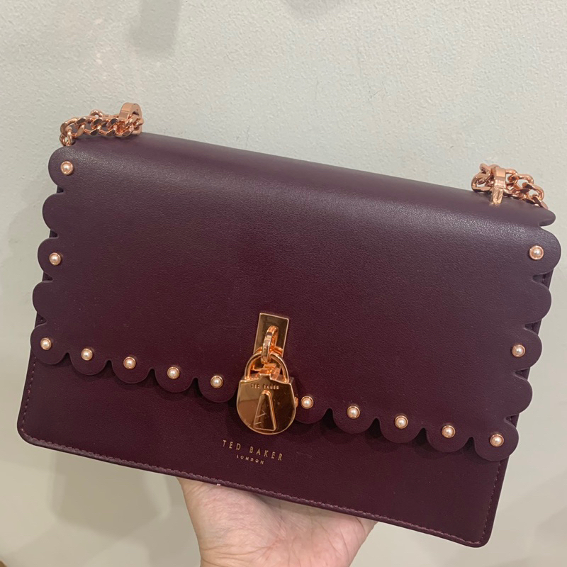 [PRELOVED] TED BAKER Tas selempang gembok mewah burgundy 100% original