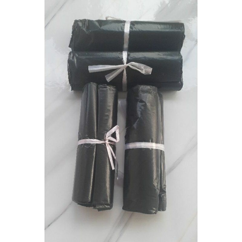

RK PLASTIK POLYMAILER HITAM ONLINE PACKING 1SI 100 LEMBAR 30x40