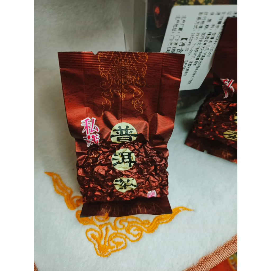 

Teh pu er cha 普洱茶 1 bungkus