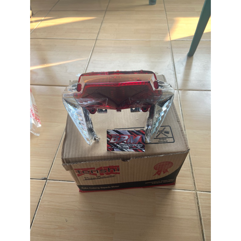 lampu belakang vario 125 old bolam