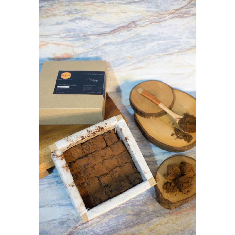 

REN Chocolate - The Devil’s Kiss (Dark Chocolate)