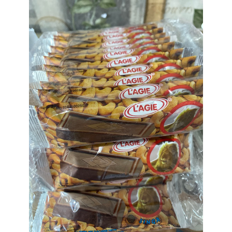 

coklat Lagie mete Mente singa 25gr isi 12 pcs